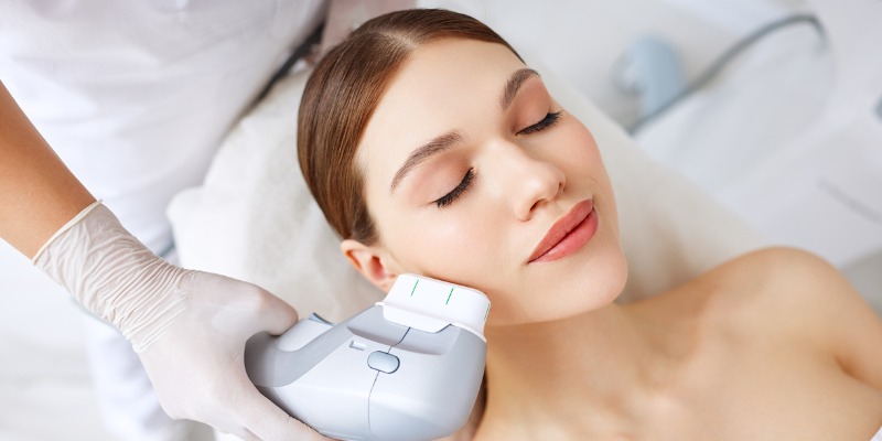 How Fat Freezing and HIFU Work Together? 4 book a personalised consultation of Fat Freezing and HIFU Together Hatfield